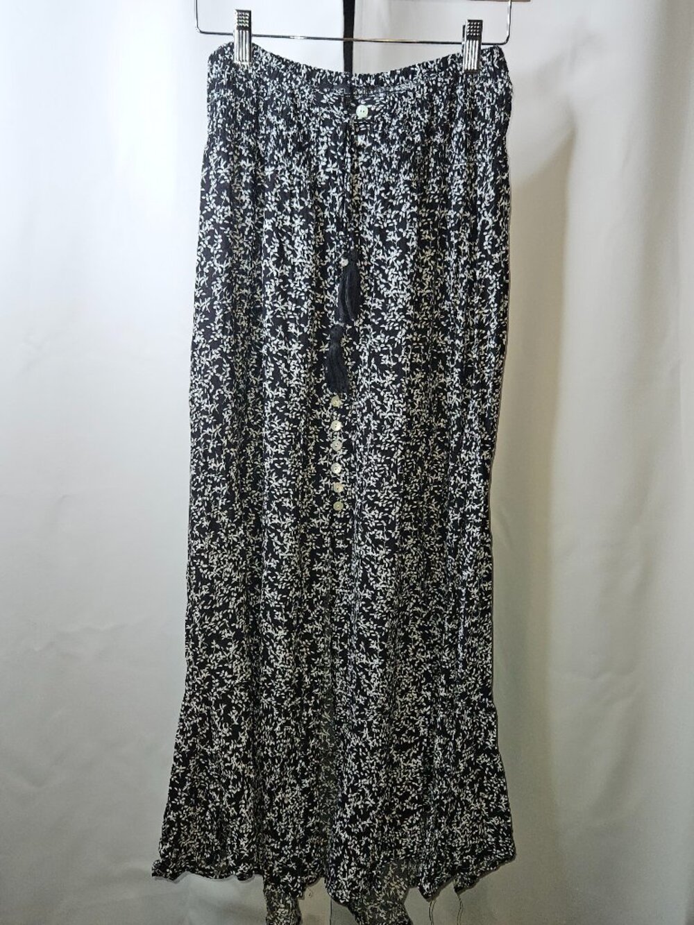 Rachel Zoe Black/White Patterned Flowy Whimsical Bohemian Maxi Skirt - Medium